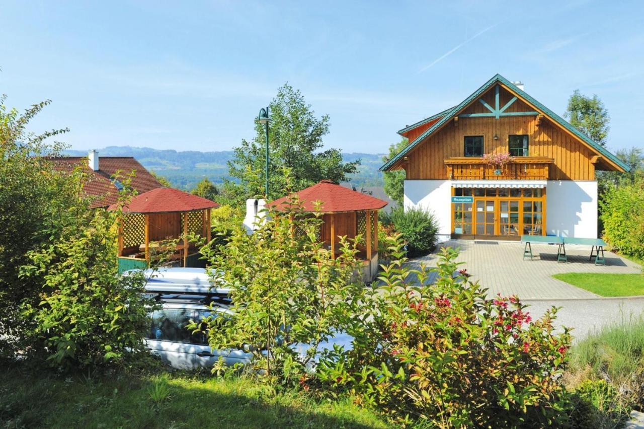 Holiday Village, Schlierbach Екстериор снимка